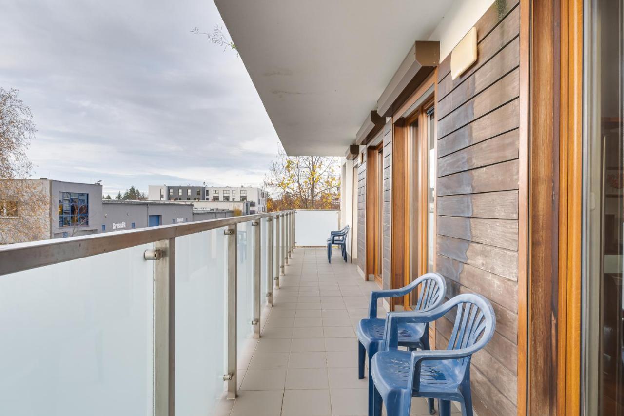 Lasek Marcelinski 2-Bedroom Apartment Poznań Exterior foto